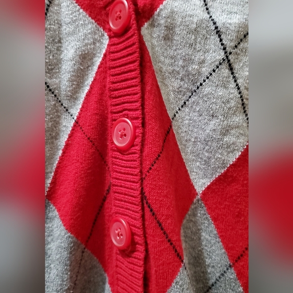 Argyle checkered sweatee cardigan. Red and Gray Button down. Size petite Lg. - Picture 6 of 11